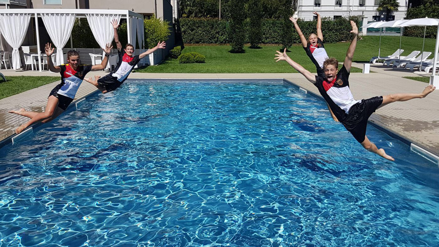 Unglaublich Cool im Pool unsere EM Teilnehmer (Foto: Gregor Kreul)